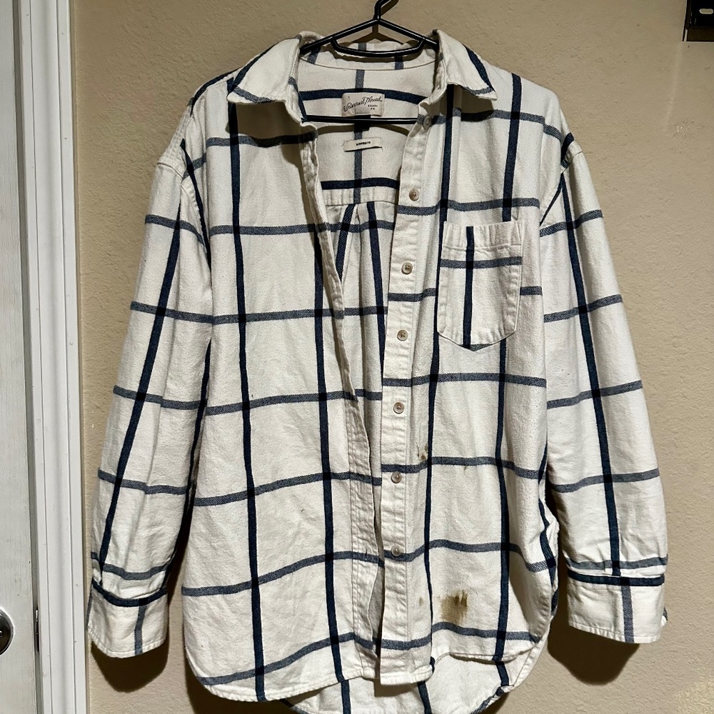 Women’s oversized flannel